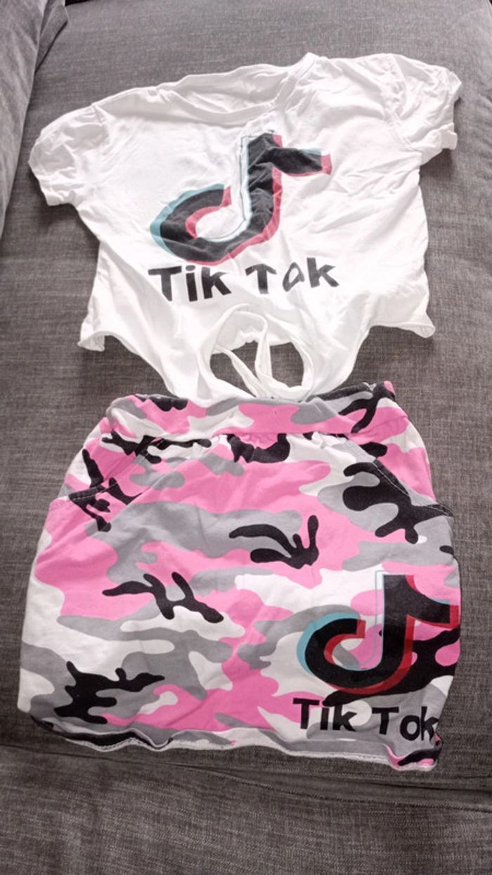 Ensemble Tik tok 10ans