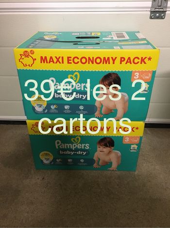 272 couches Pampers baby dry taille 3