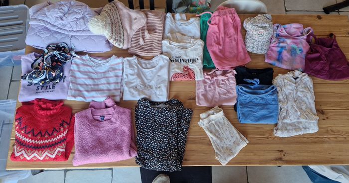 Lot vêtements fille 8ans
