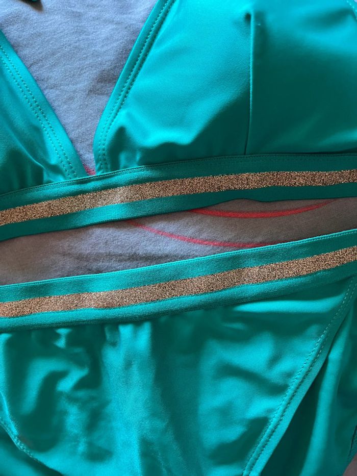 Maillot de bain 2 pièces - photo numéro 2