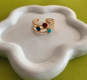 Bague ouverte carrés colorés en acier inoxydable doré