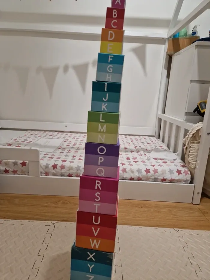 Cubes à empiler carton très bon état Jeux 2 Mômes - photo numéro 2