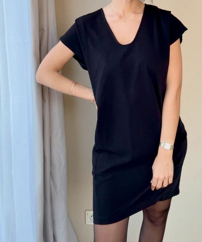 Petite robe noire Orfeo taille M comme neuve - photo numéro 2