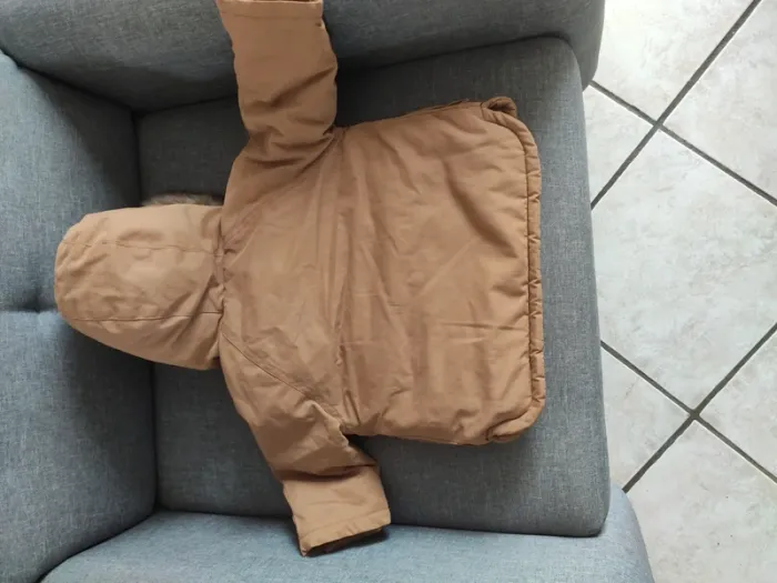 Manteau 6 mois la redoute jamais mis - photo numéro 2