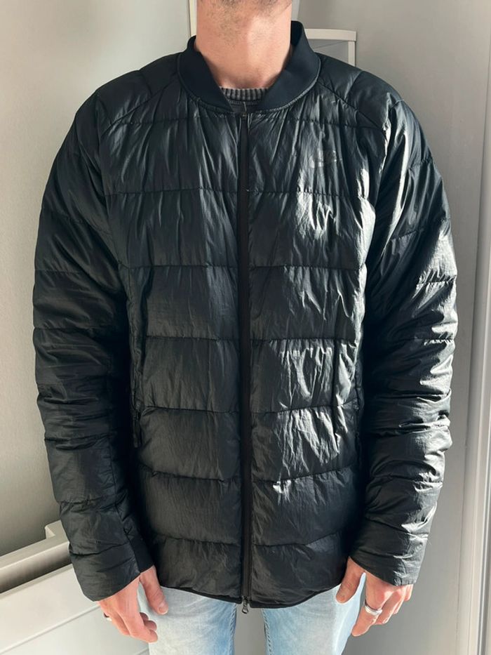 Doudoune chaude noire Nike en plume pour homme en taille XL - photo numéro 3
