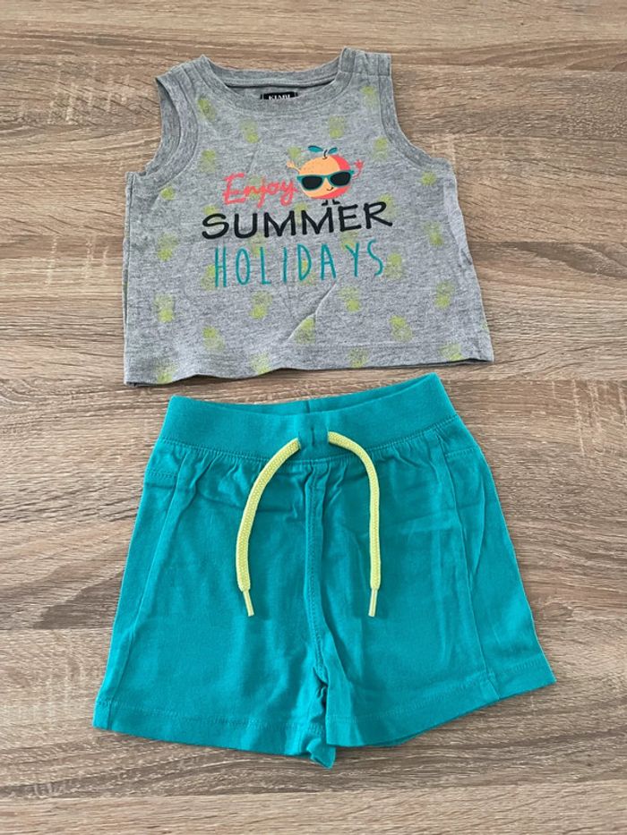 Ensemble t-shirt + short bébé