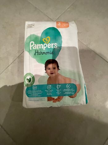 42 couches taille 3 Pampers