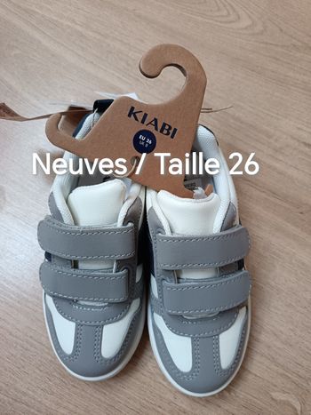 Baskets neuves 26