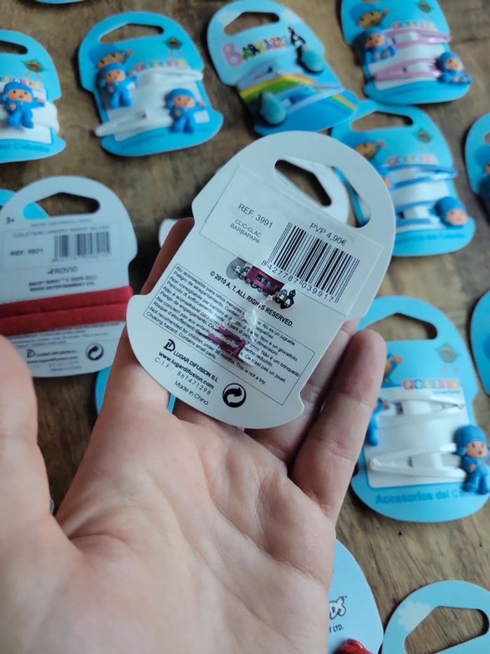 Énorme lot accessoires cheveux enfant idéal piniata cadeau - photo numéro 9