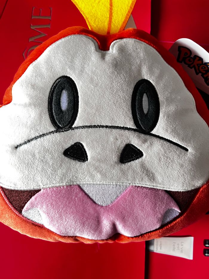 Coussin peluche Pokémon : chochodile - photo numéro 2
