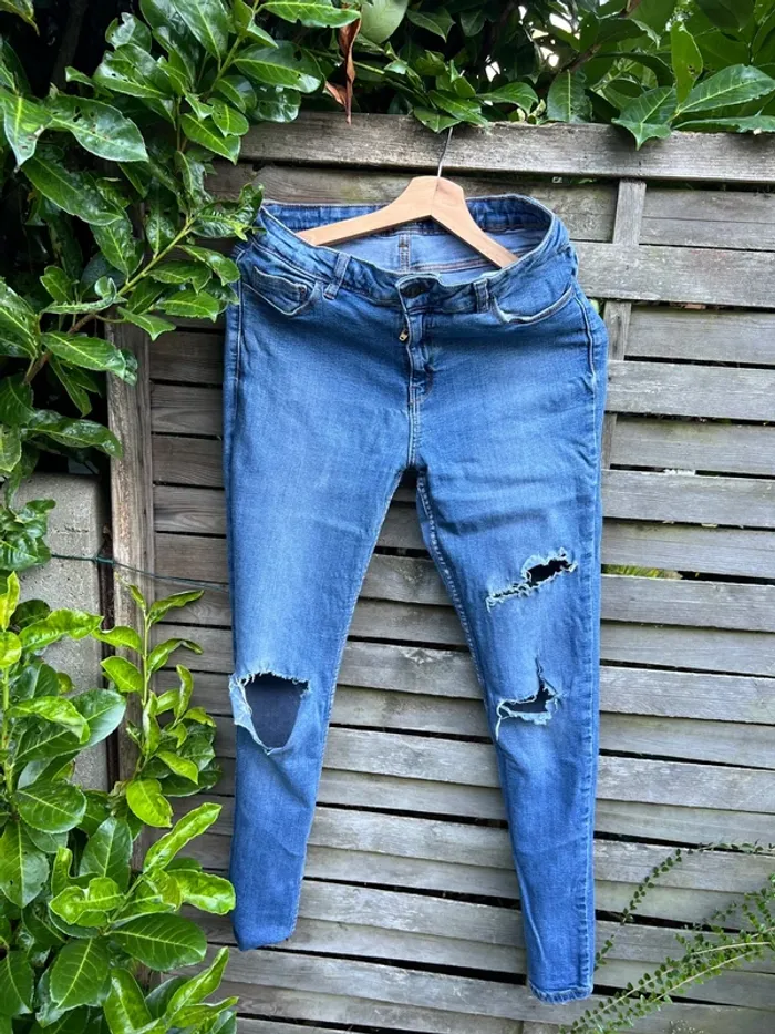 Jean troué Kiabi – Taille 38 Slim très bon état - photo numéro 5