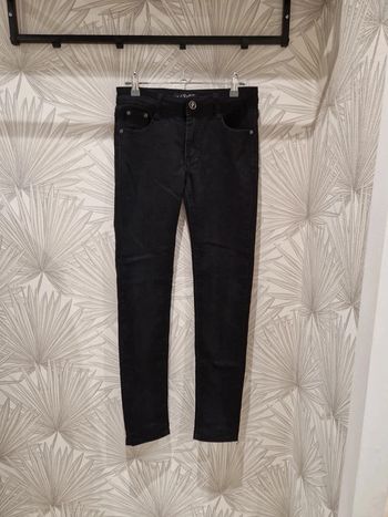 Joli pantalon noir taille 36