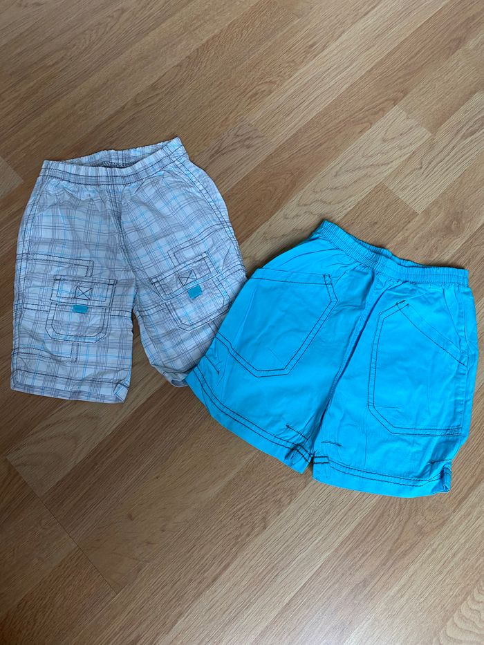 Lot de 2 shorts 12 mois