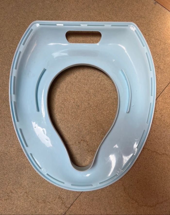 Réducteur de toilette - photo numéro 2