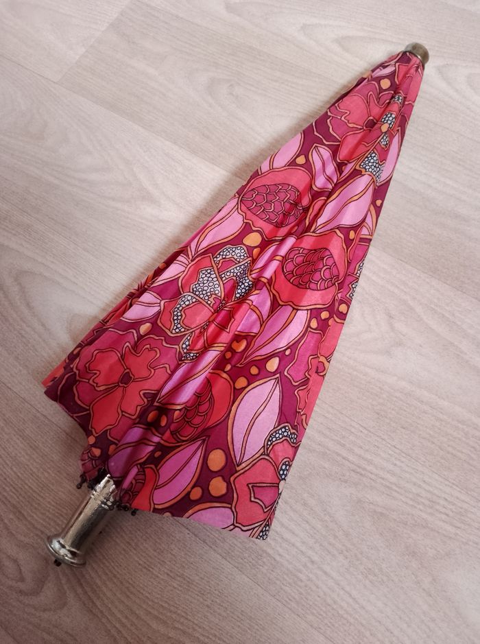 Parapluie rétro vintage - photo numéro 5