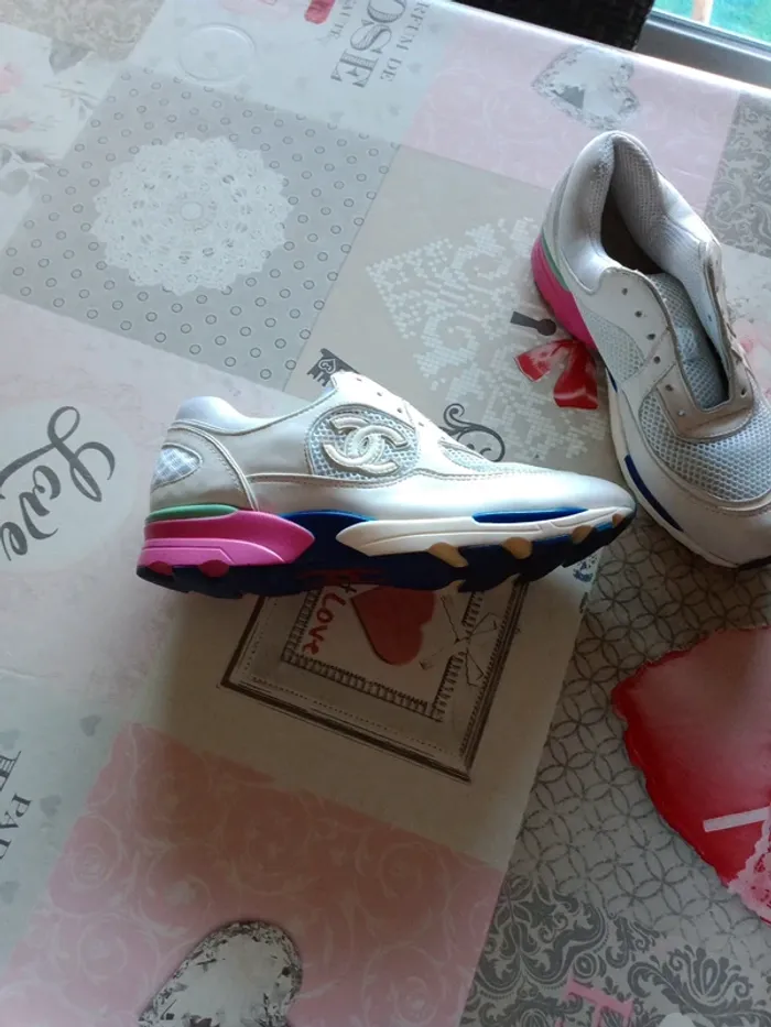 Paire de baskets - photo numéro 6