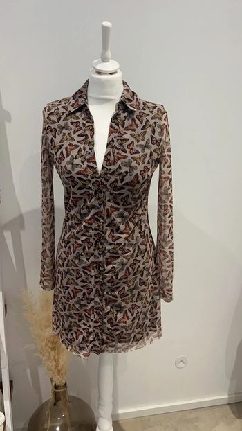 Robe motif papillon stradivarius S comme neuve