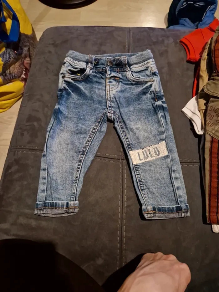 Lot 6 jeans garçon 12 mois - photo numéro 9