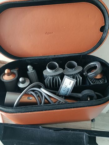 Dyson airwrap