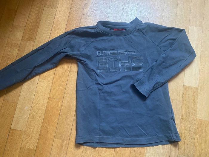 T-shirt manche longue garcon 6 ans