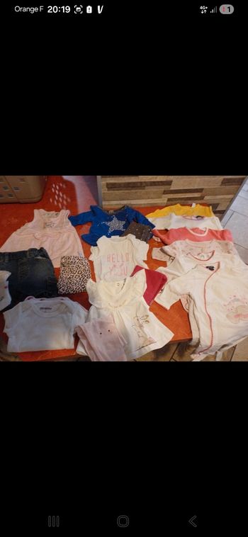 Lot de vêtements bébé fille taille 1 mois
