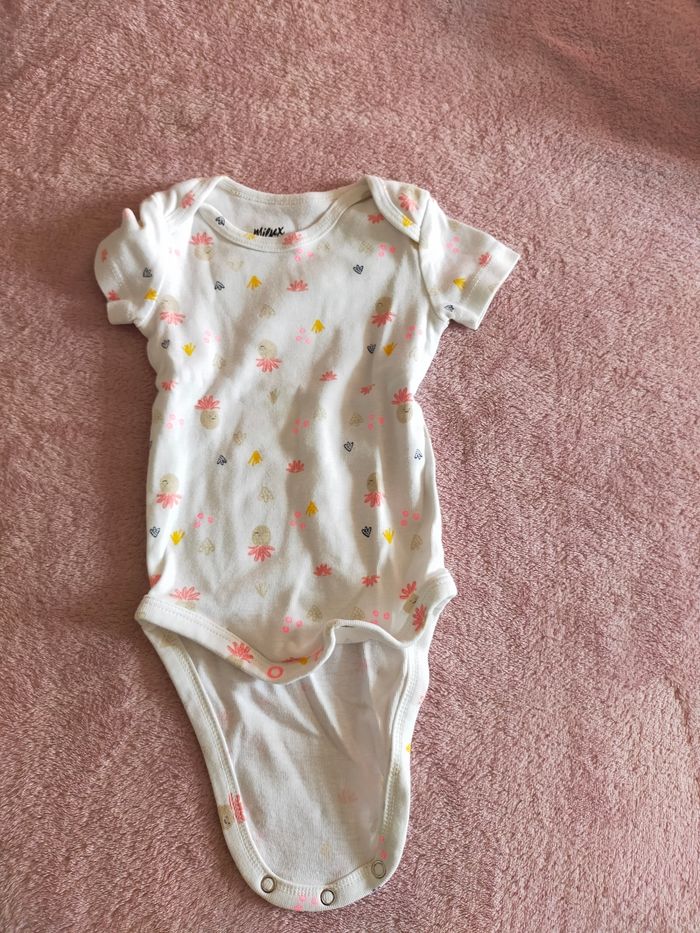 Bodies bébé fille