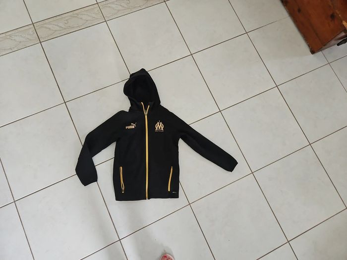 Veste à capuche OM Puma 13/14 ans cont6