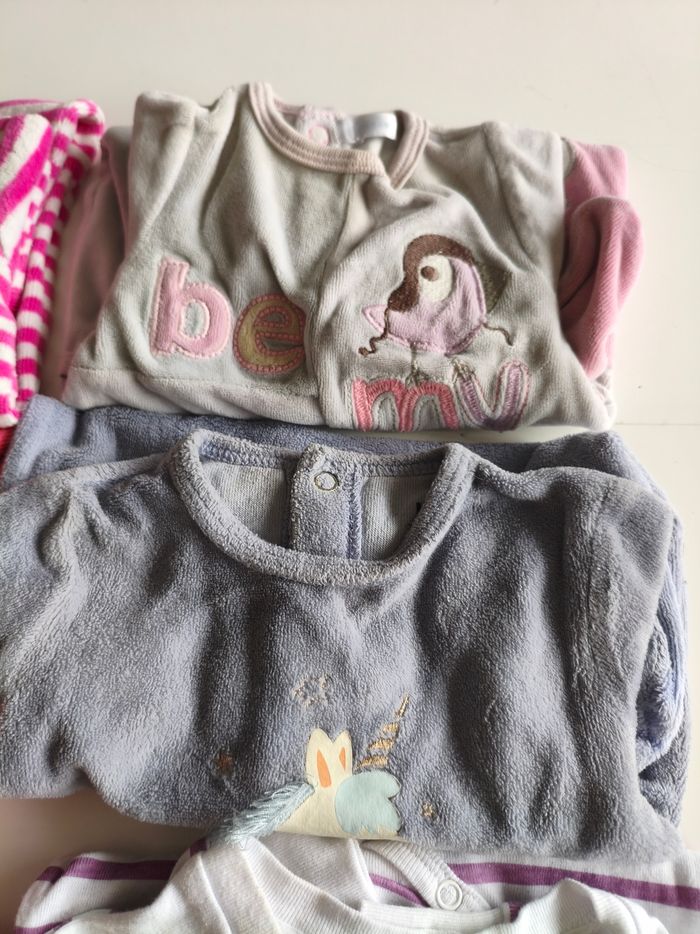 Lot pyjamas 1 mois fille - photo numéro 3