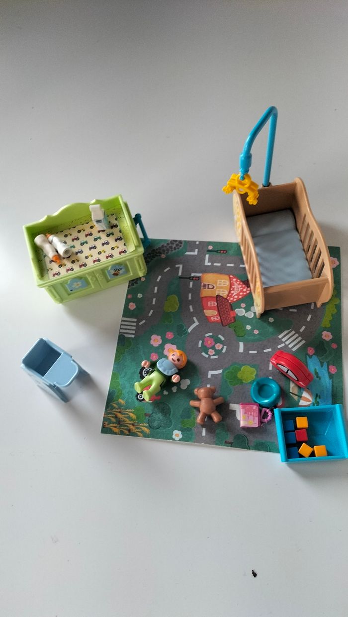 Maison moderne playmobil et accessoires - photo numéro 10