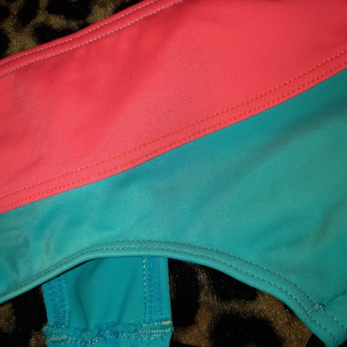 Maillot de bain tricolore 👙 2 pièces Tribord très bon etat 8 ans - photo numéro 6