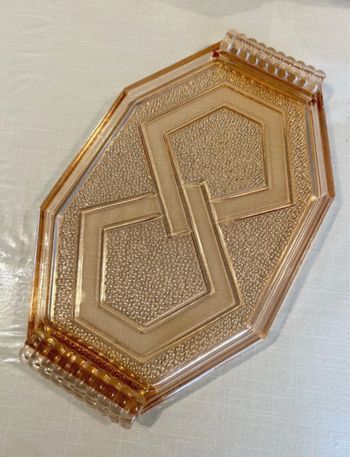 Plateau Vintage en verre rose