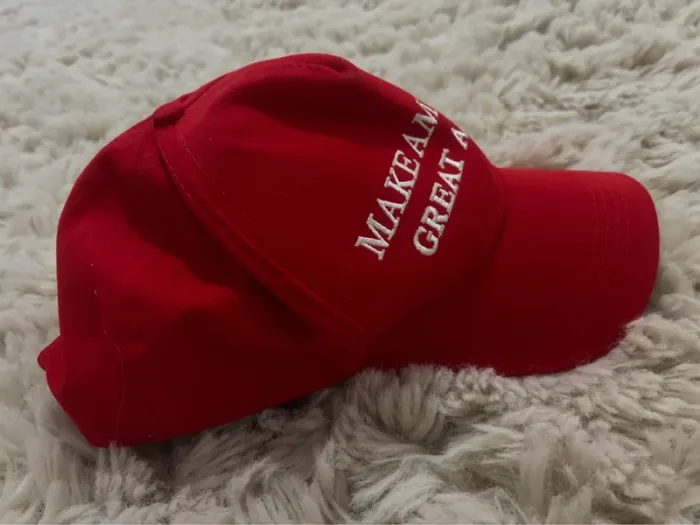 Casquette rouge make america - photo numéro 4