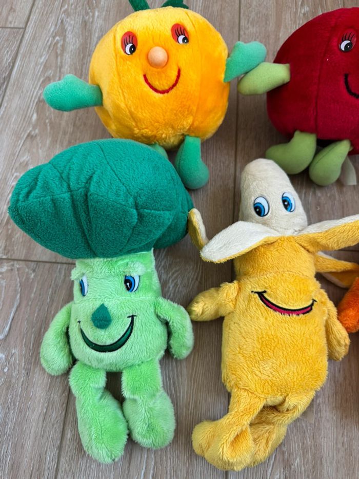 Lot peluches légumes et fruits - photo numéro 2