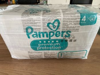 Pampers taille 4