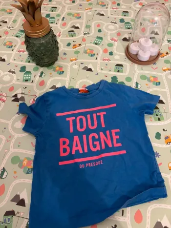 T shirt tape à l’œil 24 mois