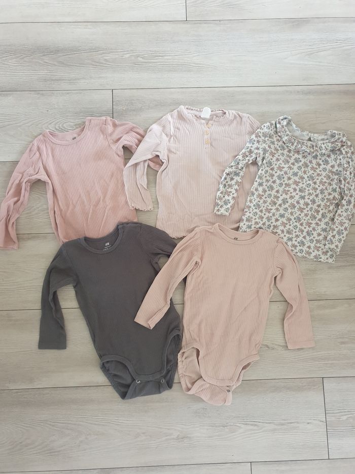 Lot Bodies et Haut Fille - 2 Ans