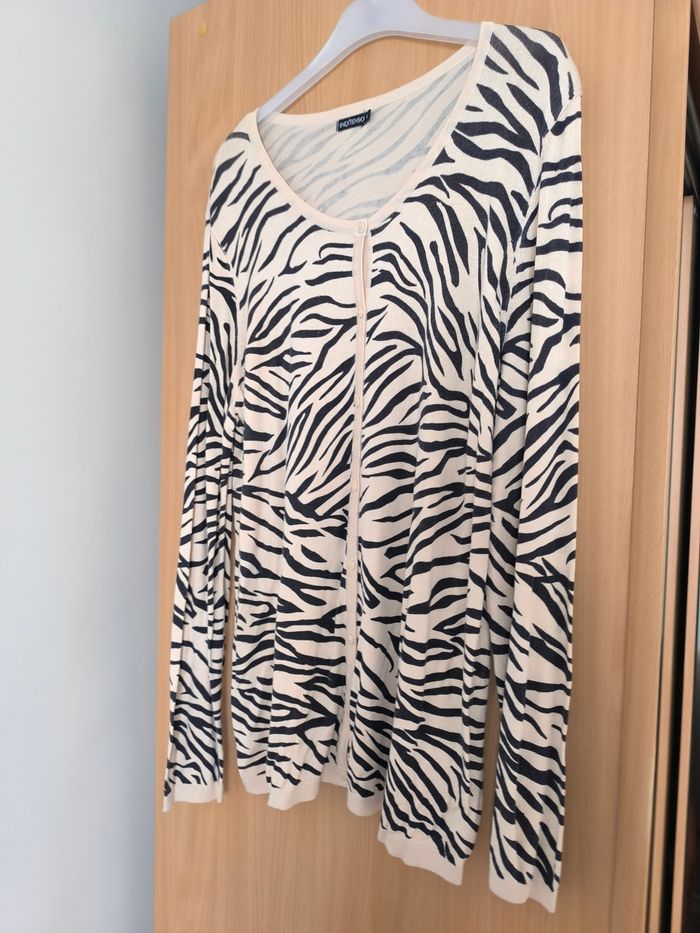 Cardigan motif zèbre