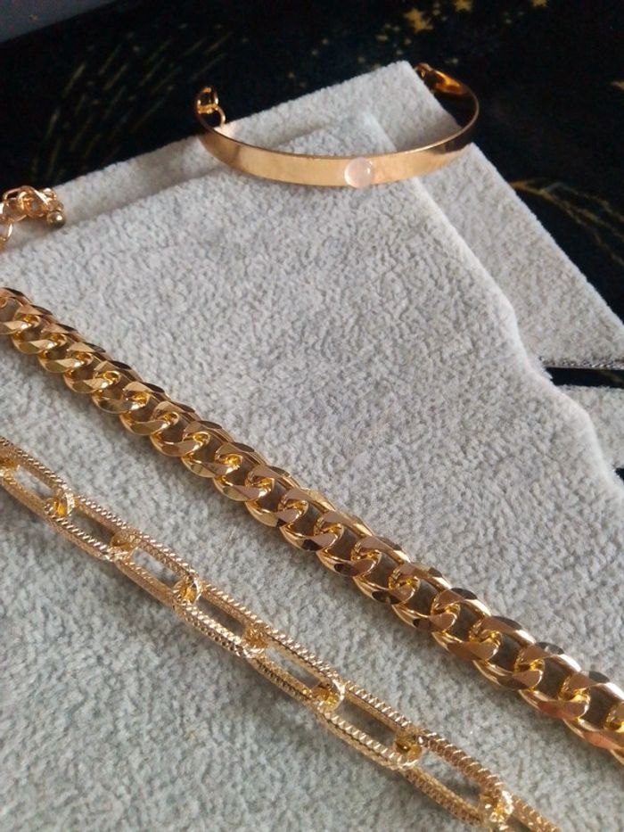 Lot 3 bracelets