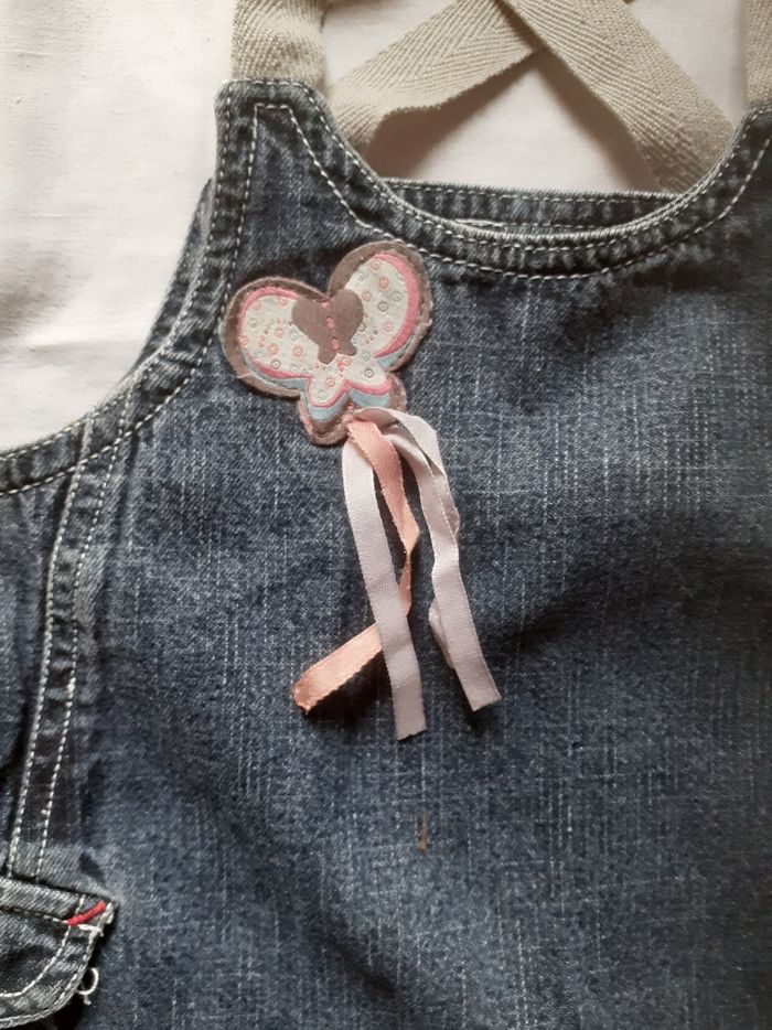 Robe en jean motif brin de fleurs et papillon avec rubans - photo numéro 3