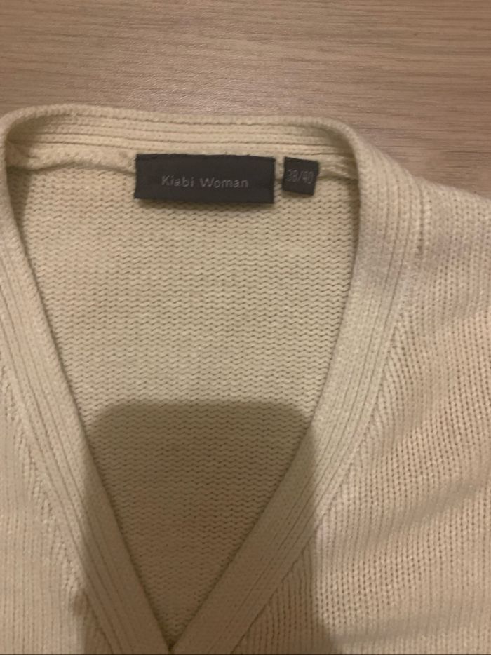 Gilet cache coeur couleur beige marque kiaby tailler38/40 - photo numéro 3