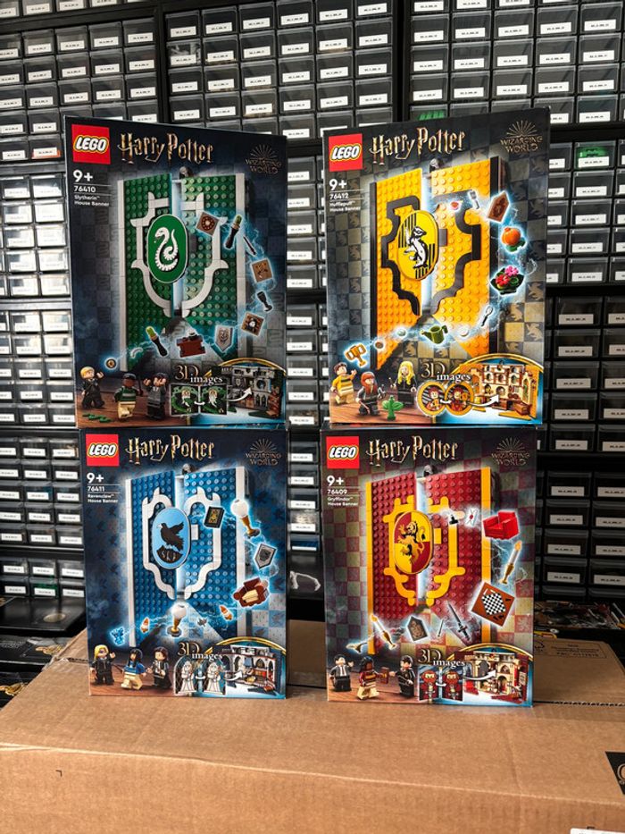 LEGO Harry Potter • Les blasons des 4 maisons de Poudlard • NEUF