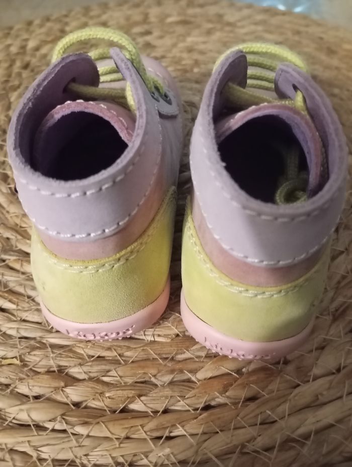 Kickers neuves pour fille en taille 24 - photo numéro 3