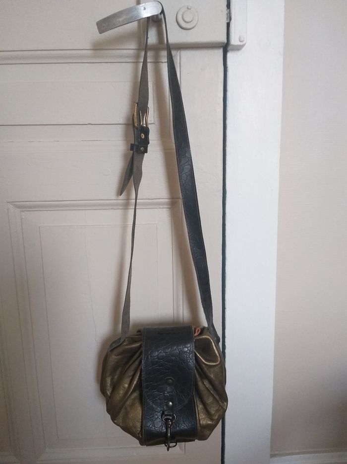 Sac bandoulière boule cuir doré et marron créateur - photo numéro 3