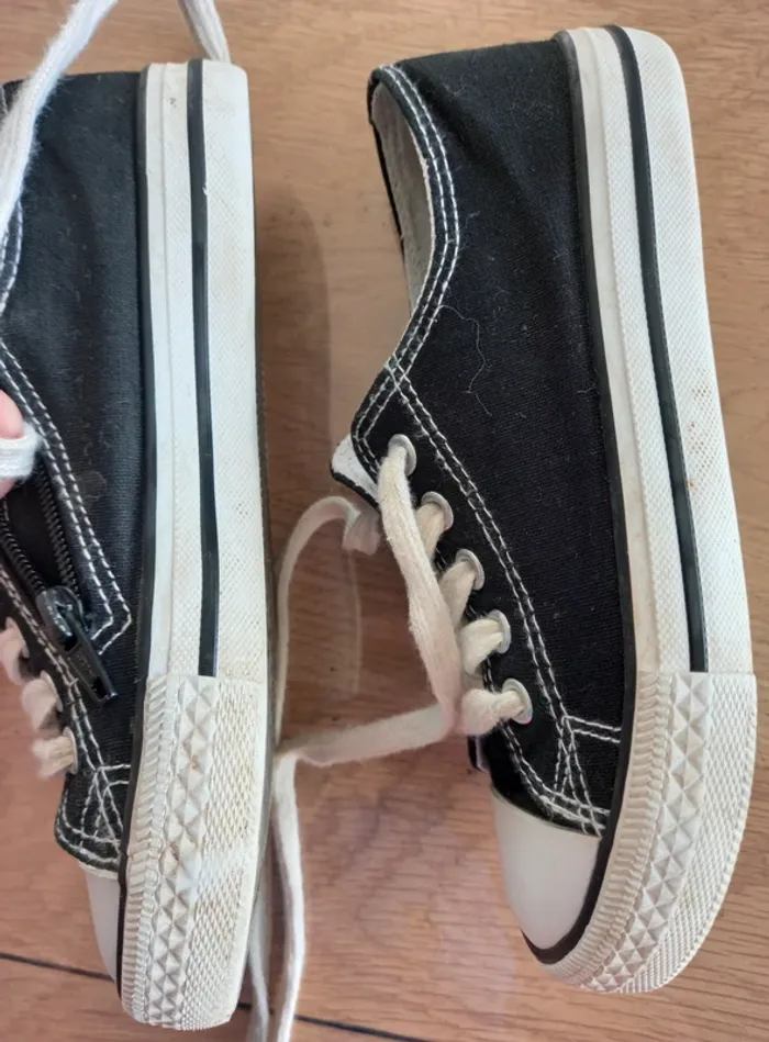 Chaussures taille 30 - photo numéro 4