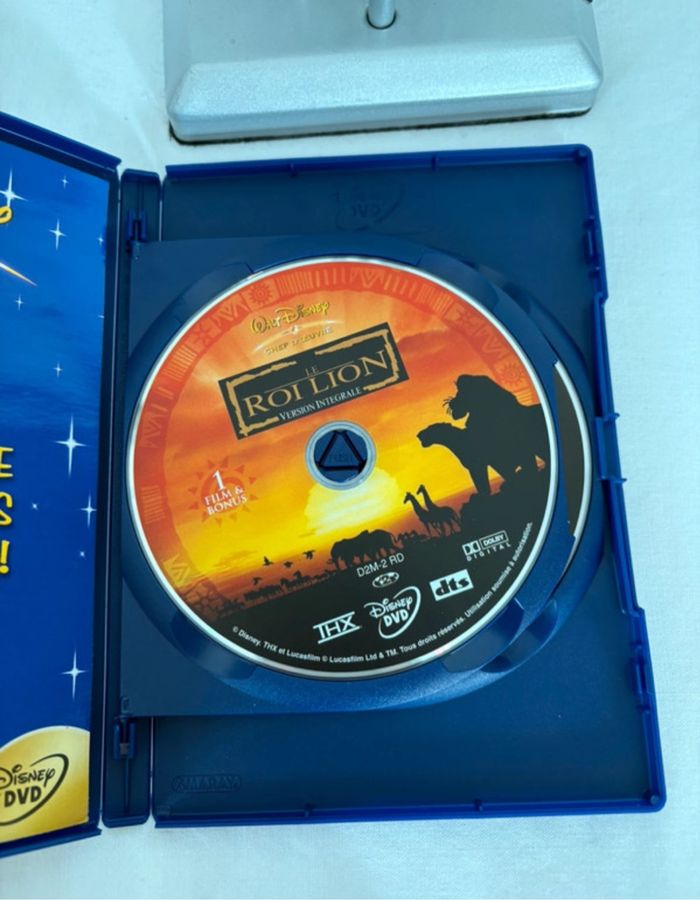 • Dvd Disney numéroté ~ Le roi lion (38) & Le roi lion 2 (49) • - photo numéro 4