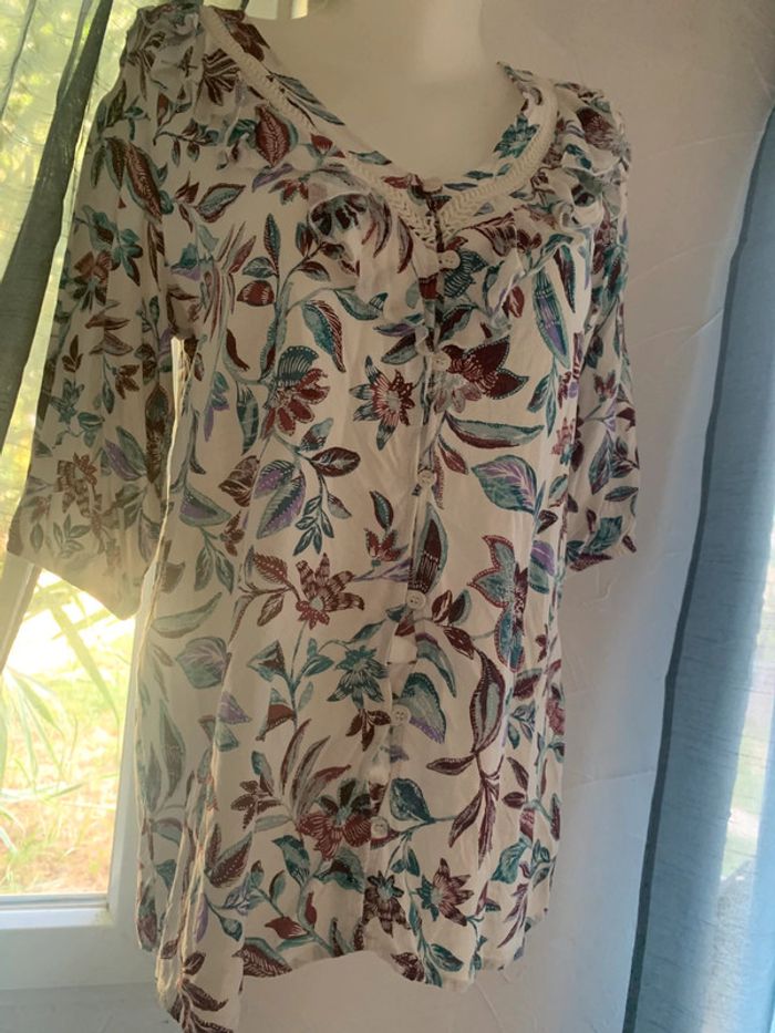 Blouse fleurie taille 40 M&Mode