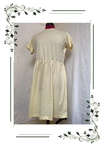 Robe T-shirt, jaune pale manches courtes T34 Missguided