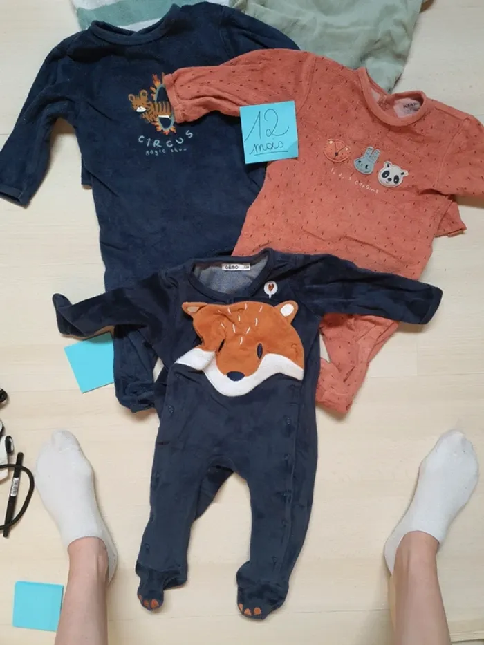 Lot de 7 pyjamas velours 12 mois - photo numéro 5
