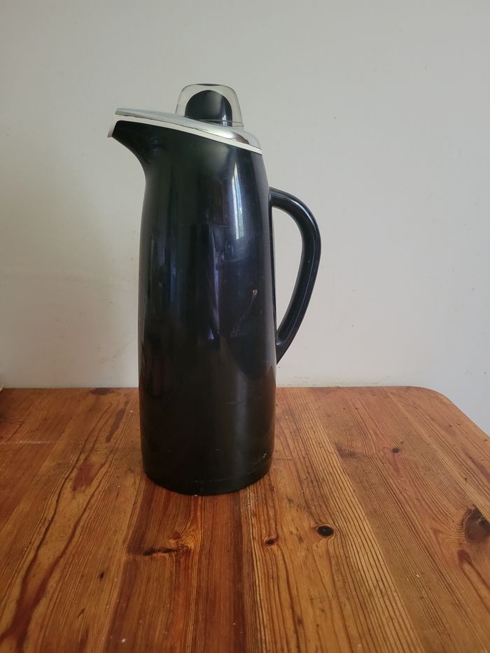 Thermos noir - photo numéro 2