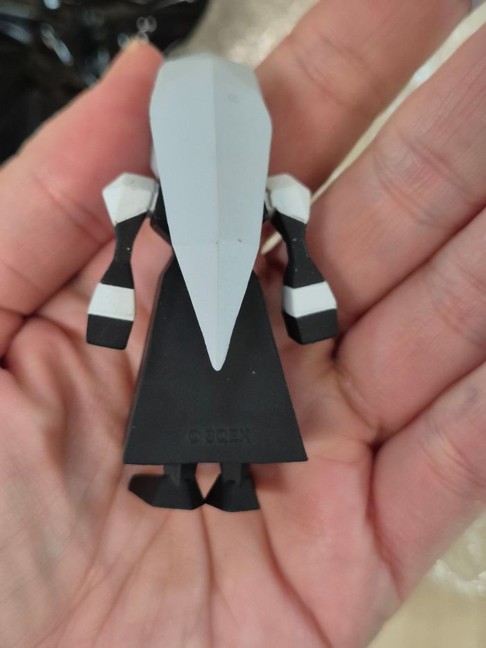 Figurine polygones Final Fantasy VII : Sephiroth - photo numéro 4